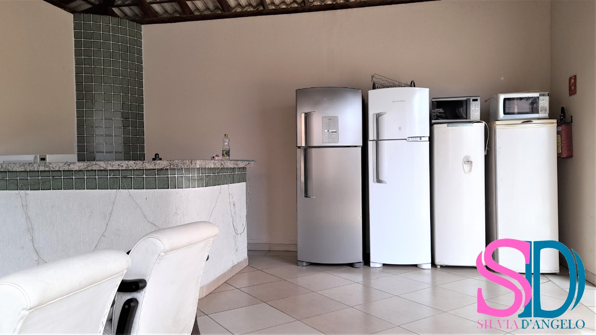 Apartamento para alugar com 2 quartos, 80m² - Foto 10