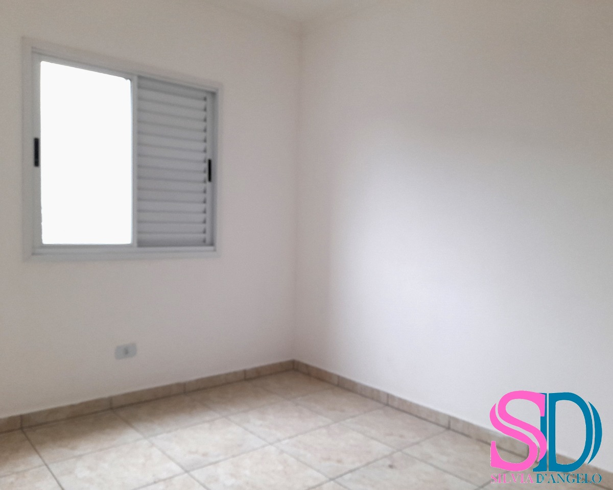 Apartamento para alugar com 2 quartos, 80m² - Foto 12