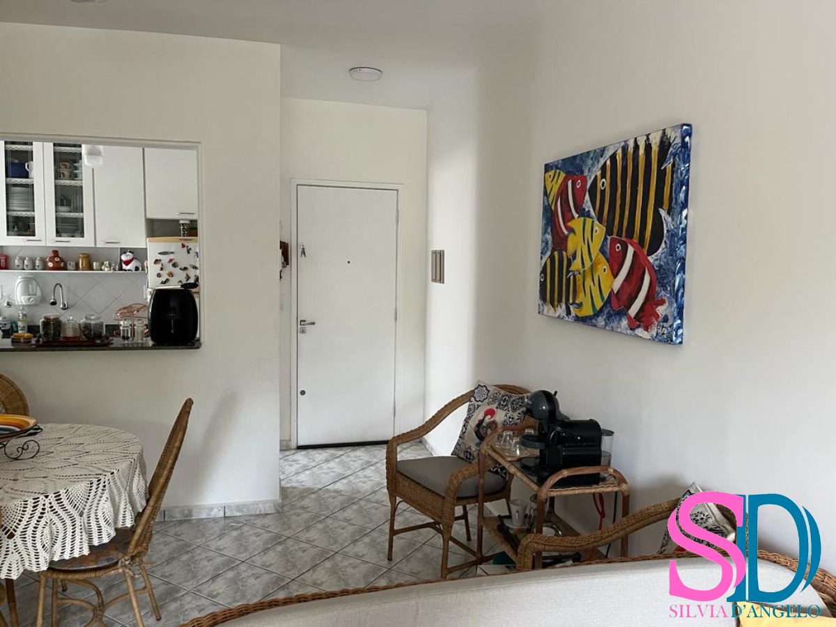 Apartamento à venda com 2 quartos, 67m² - Foto 5