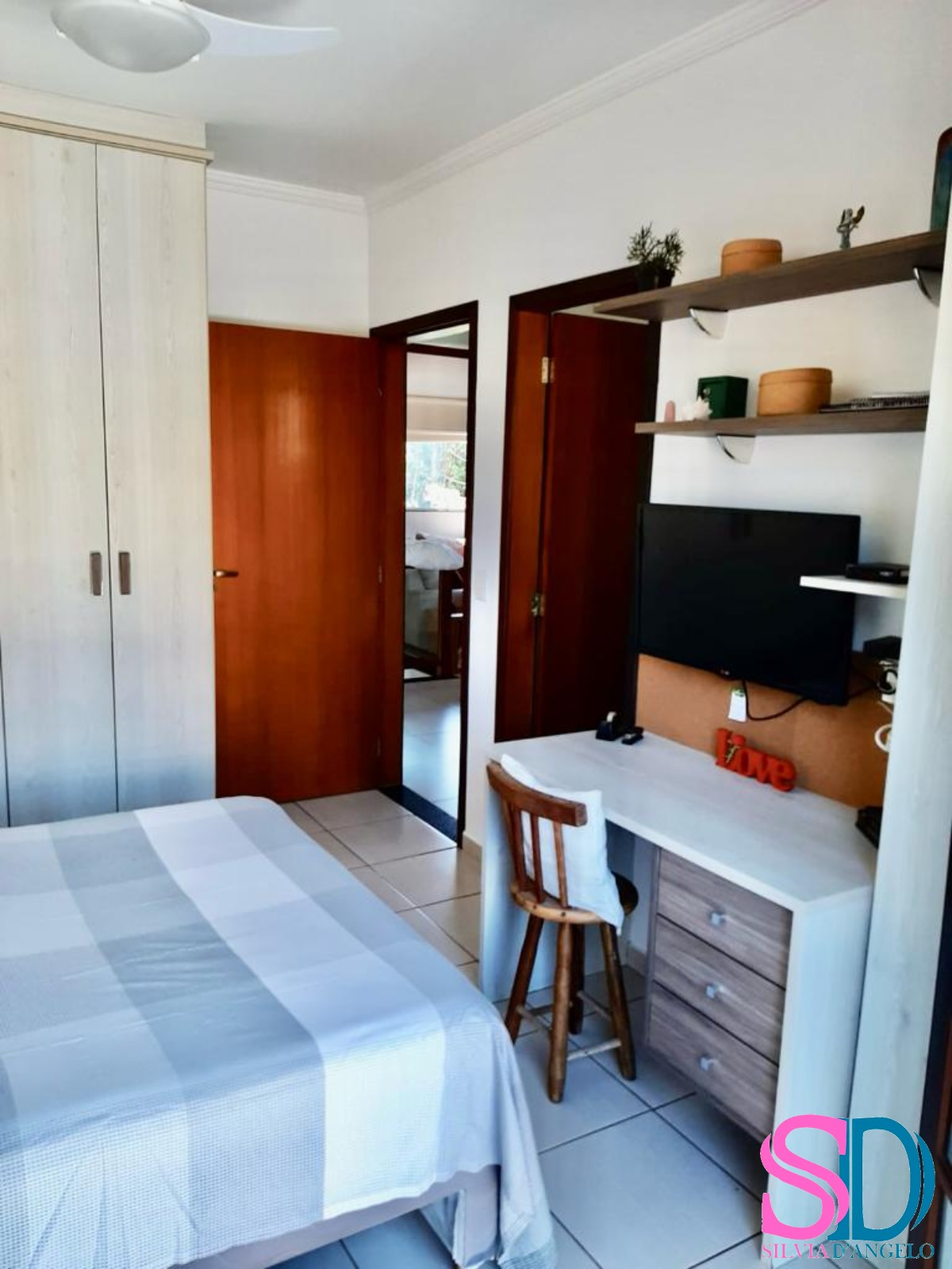 Casa à venda com 4 quartos, 205m² - Foto 6