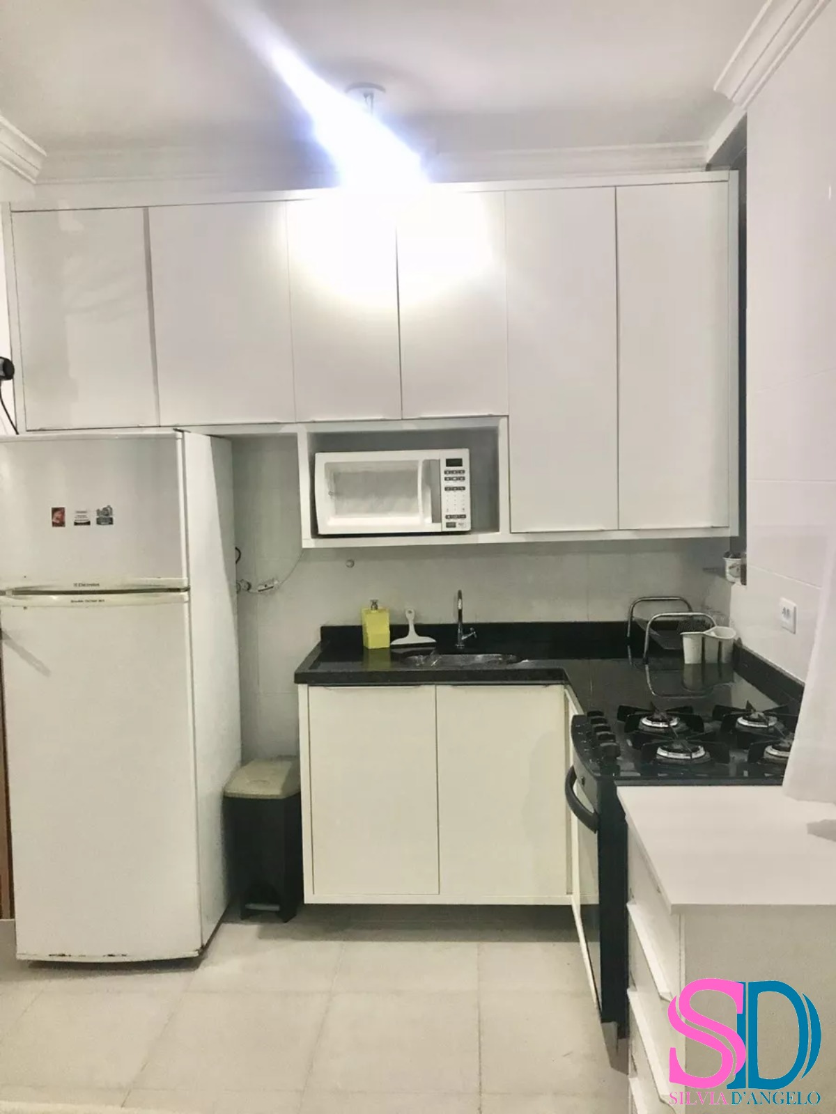 Apartamento à venda com 2 quartos, 75m² - Foto 16