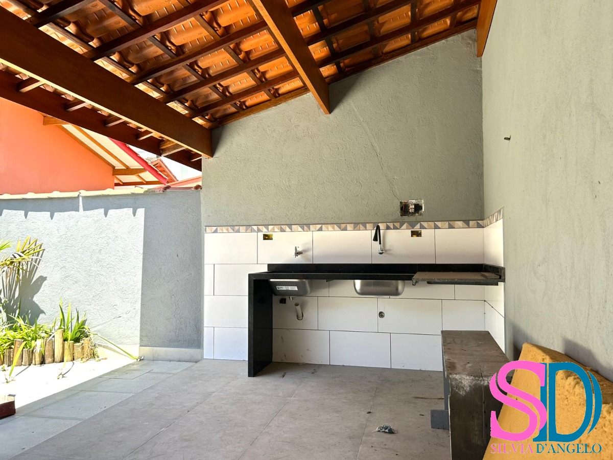 Casa à venda com 2 quartos, 110m² - Foto 12