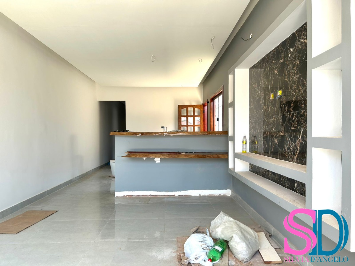 Casa à venda com 2 quartos, 110m² - Foto 4