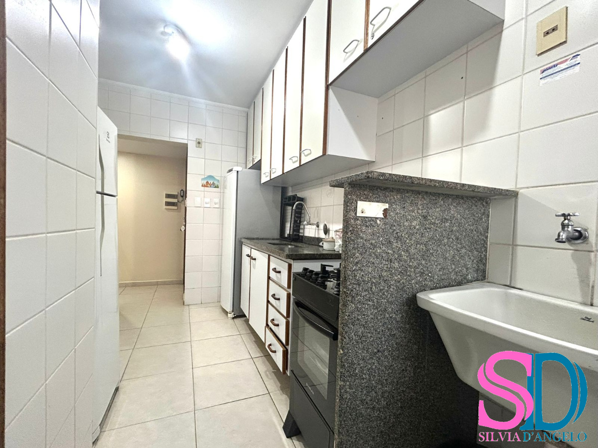 Apartamento à venda com 2 quartos, 70m² - Foto 28