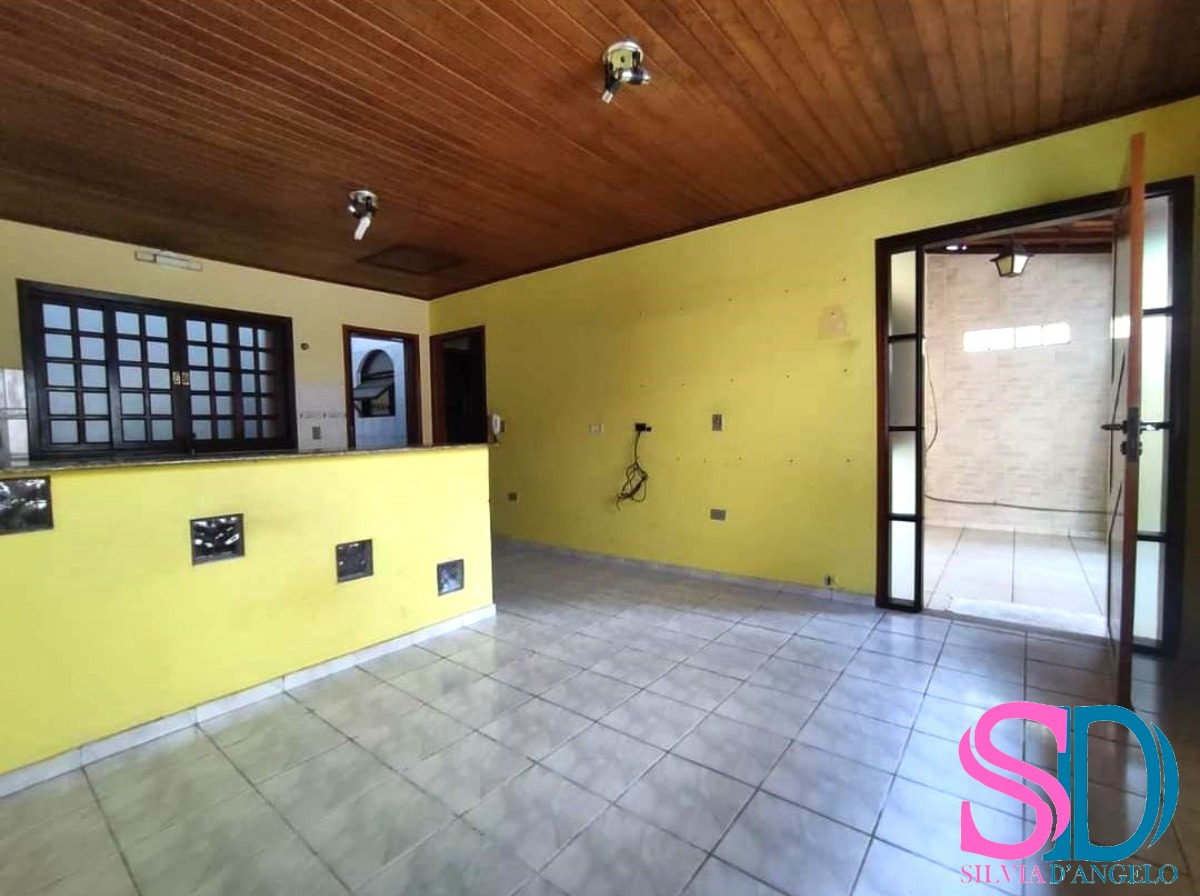 Casa para alugar com 5 quartos, 204m² - Foto 15