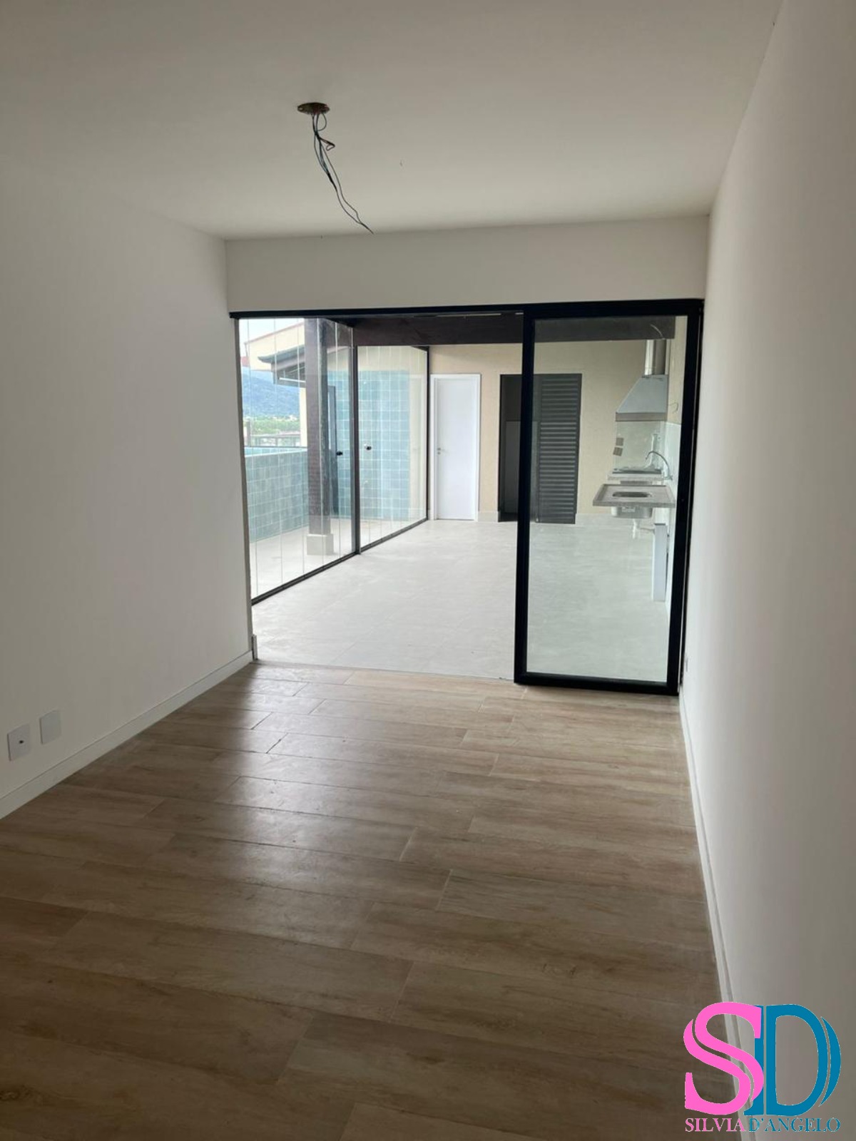 Apartamento à venda com 3 quartos, 166m² - Foto 3