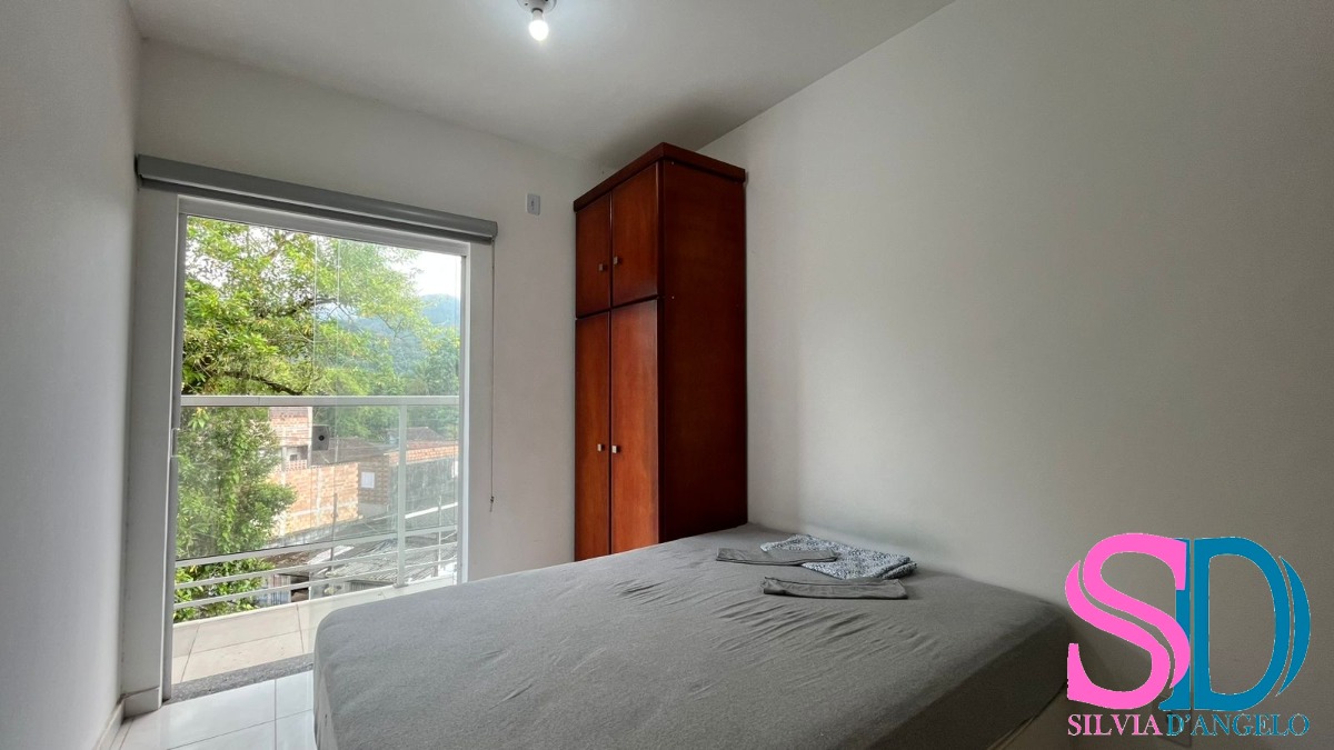 Apartamento à venda com 2 quartos, 65m² - Foto 2